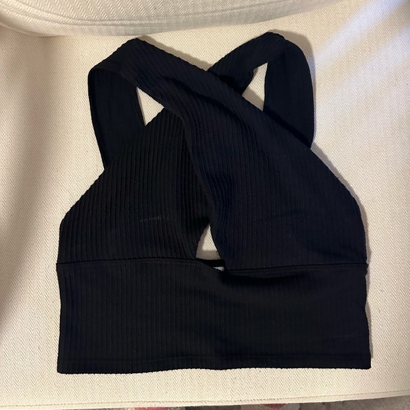 Urban Outfitters boiling point crossed front crop top - Picture 2 of 7